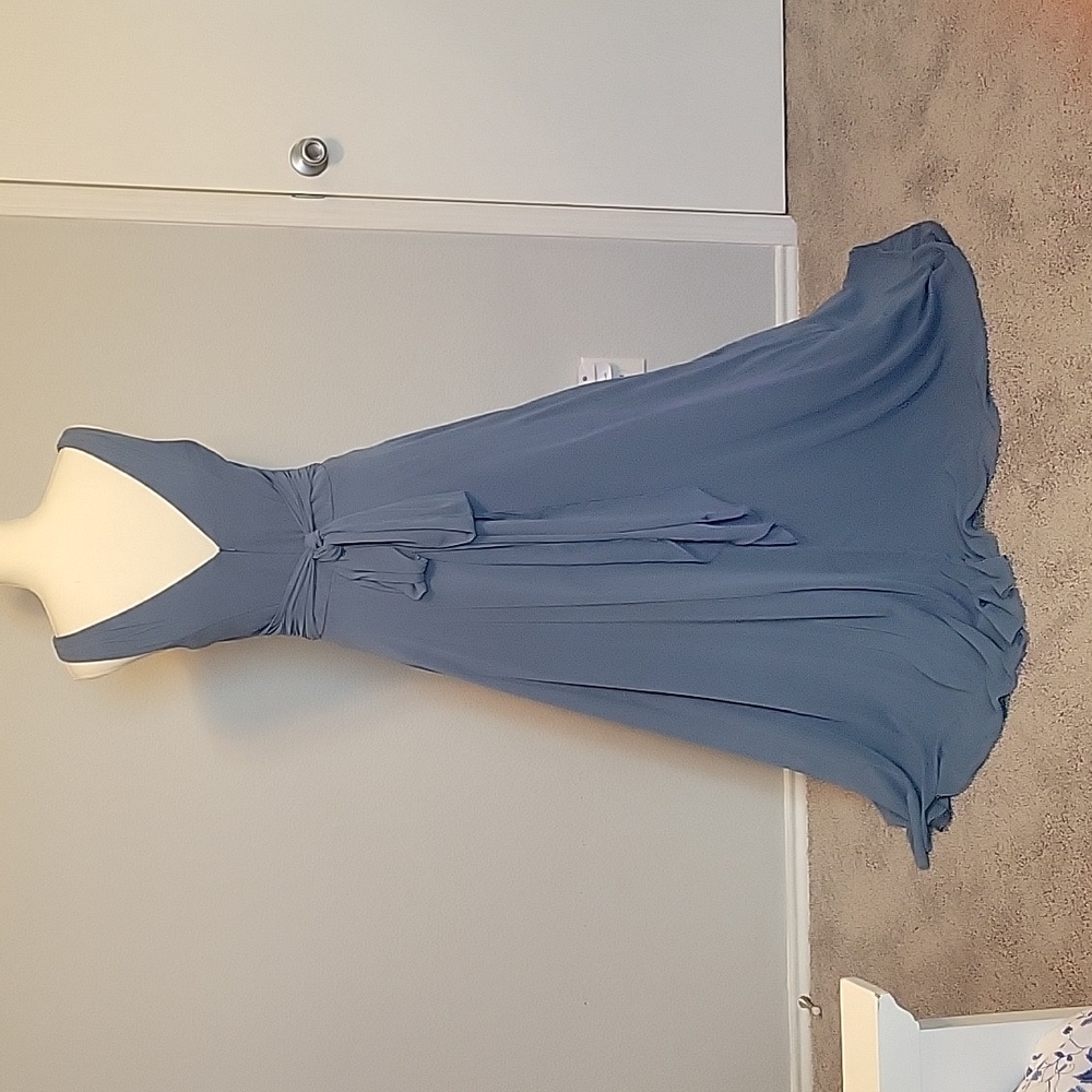 David's Bridal Elegant Blue Evening Gown, Size 6 - Picture 4 of 15